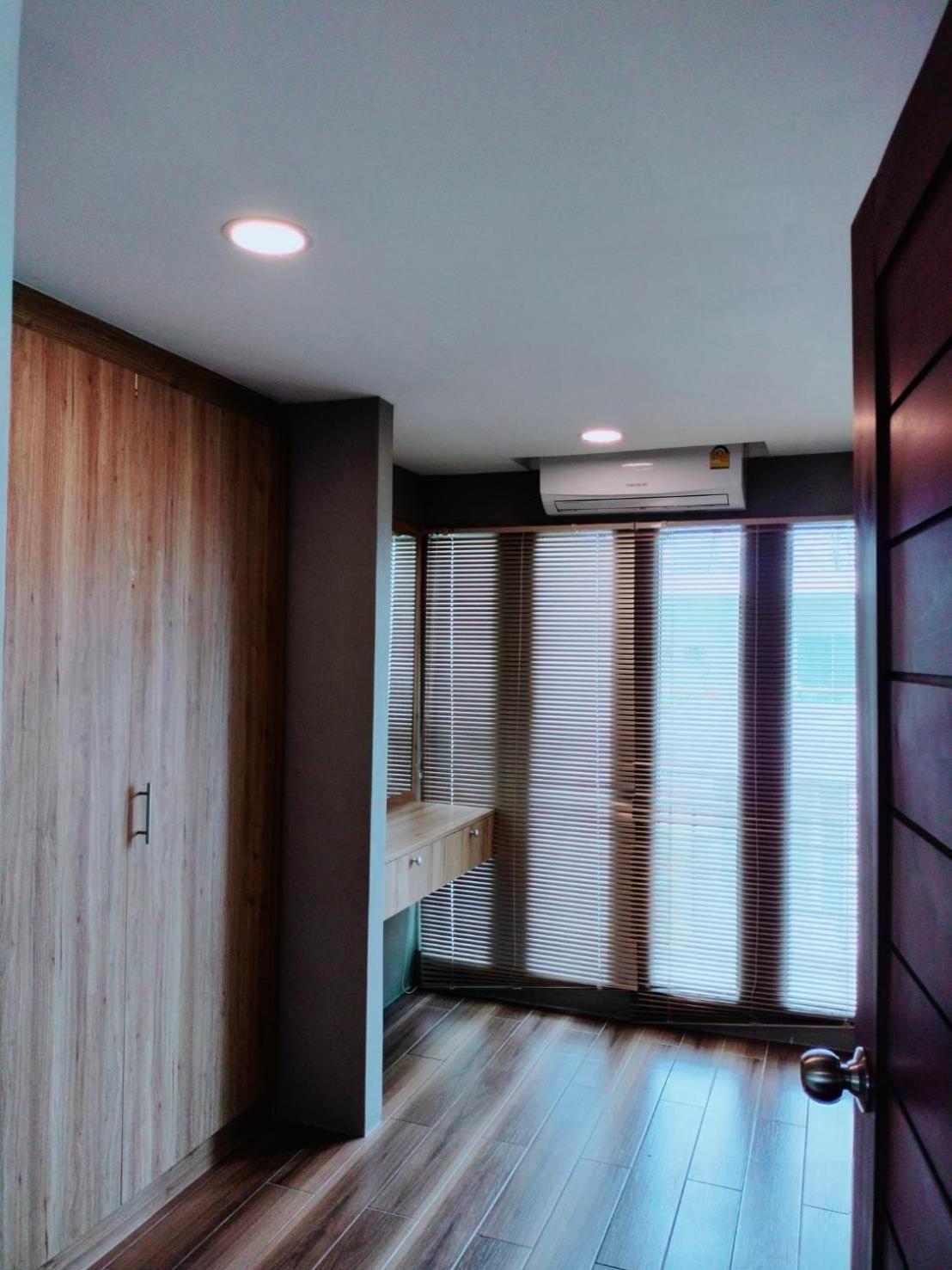 The Lux Ladprao 10 公寓式酒店 3*